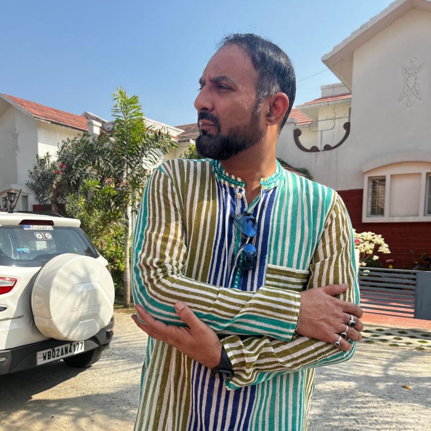 Durey - Hand Block printed Full Sleeve Mandarin Collar Kurta With Hand Embroidery Mirror Details on Collar and front lapel 100% Cotton for Men