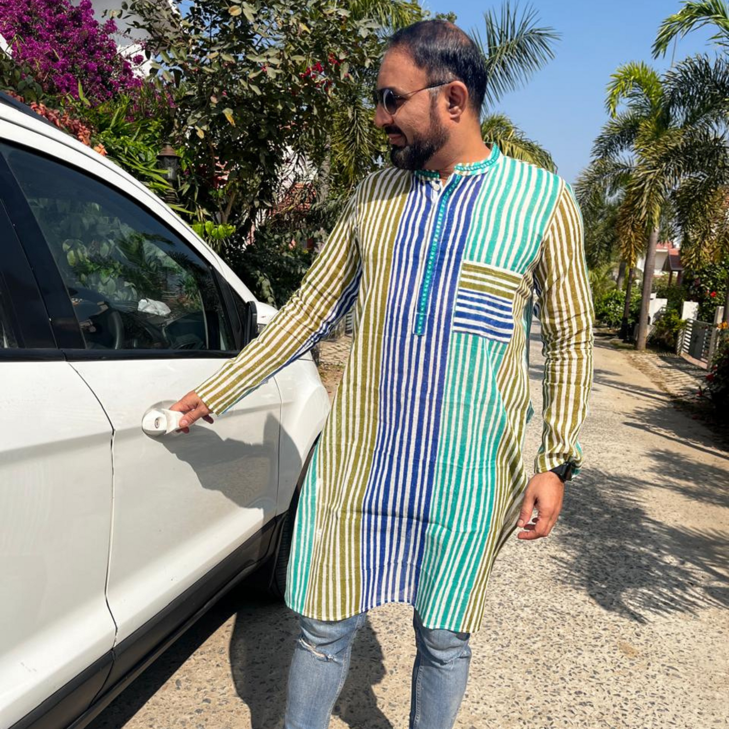 Durey - Hand Block printed Full Sleeve Mandarin Collar Kurta With Hand Embroidery Mirror Details on Collar and front lapel 100% Cotton for Men