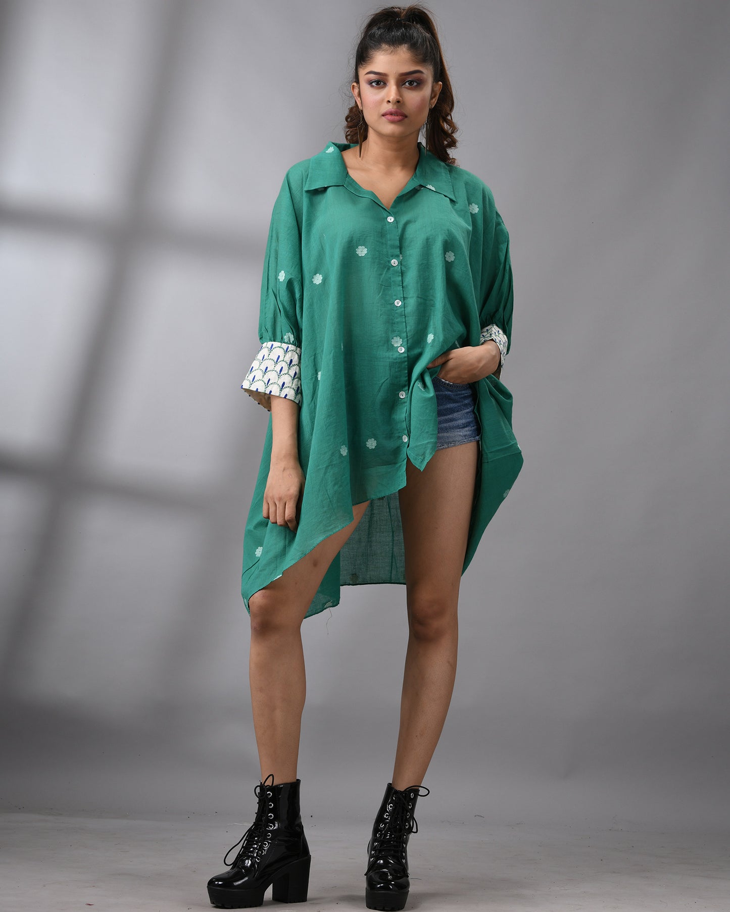 Handloom Jamdani Green Kaftan Regular Shirt Collar Hand Embroidery on Cuff Free size Loose Fit 100% Cotton for Women