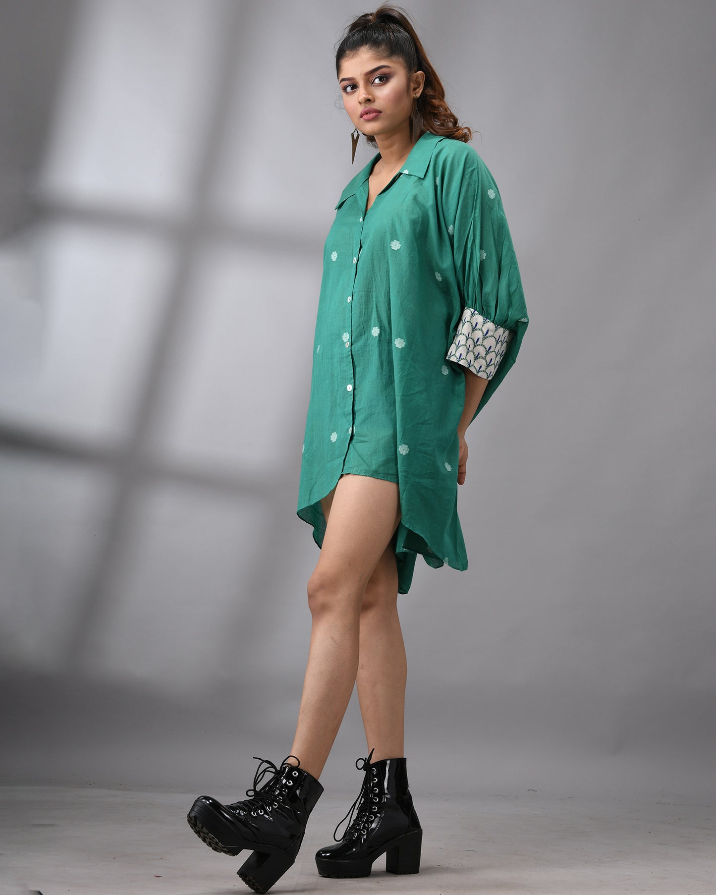 Handloom Jamdani Green Kaftan Regular Shirt Collar Hand Embroidery on Cuff Free size Loose Fit 100% Cotton for Women