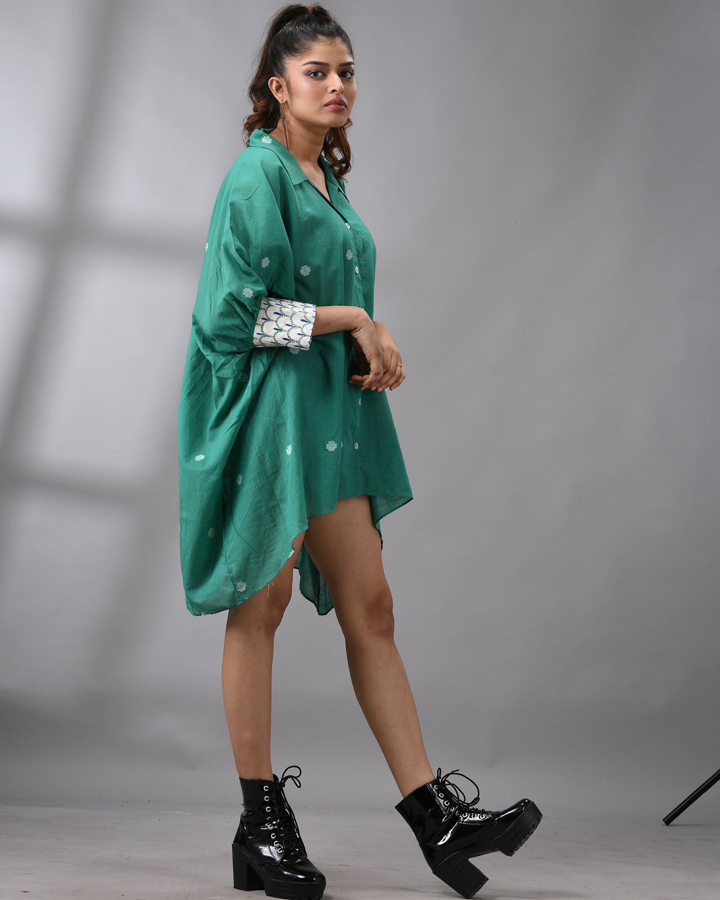 Handloom Jamdani Green Kaftan Regular Shirt Collar Hand Embroidery on Cuff Free size Loose Fit 100% Cotton for Women