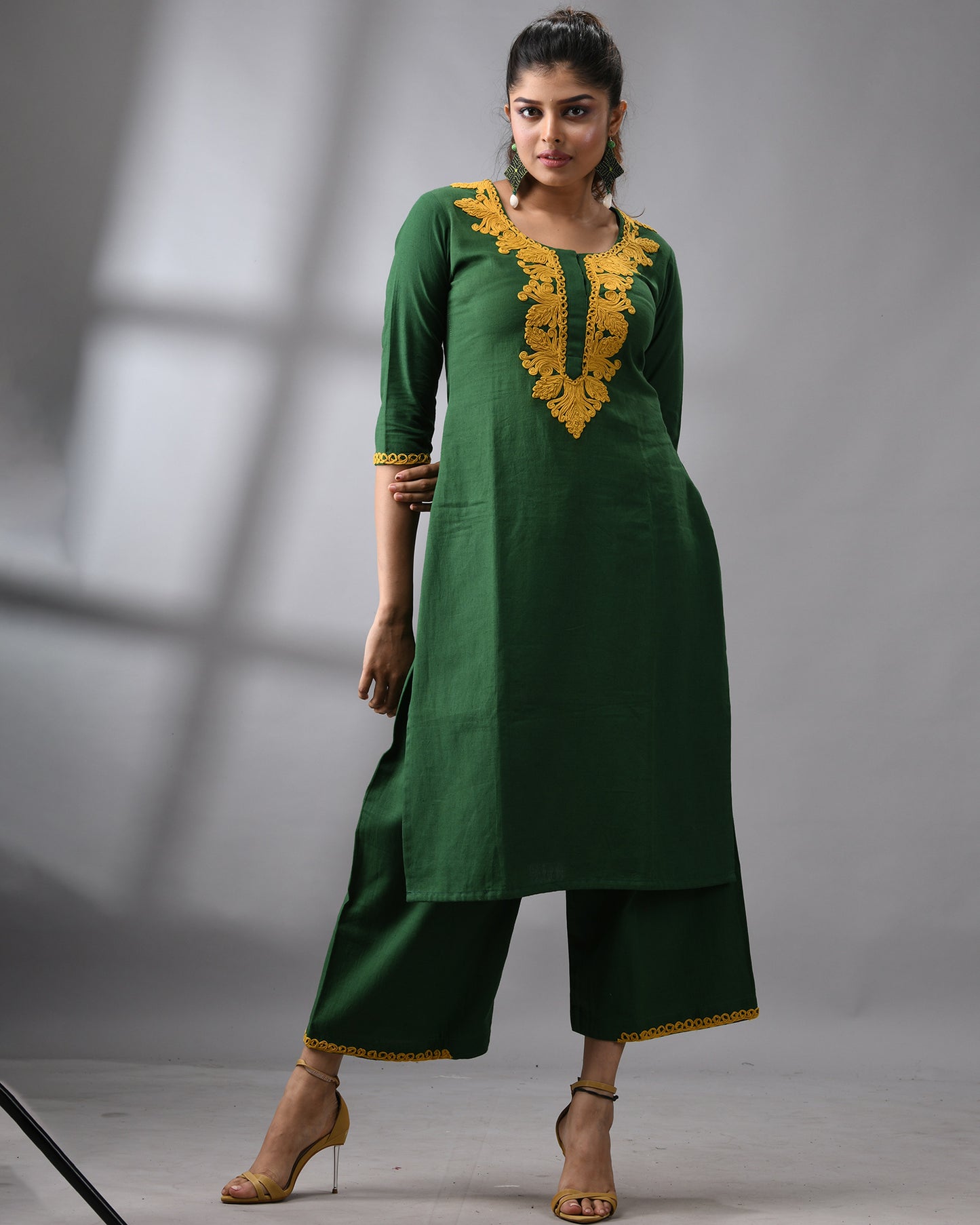 Ghurni - Co-Ord Embroidery Three-quarter Sleeve Round Neck Co-Ord Set 100% Cotton for Women