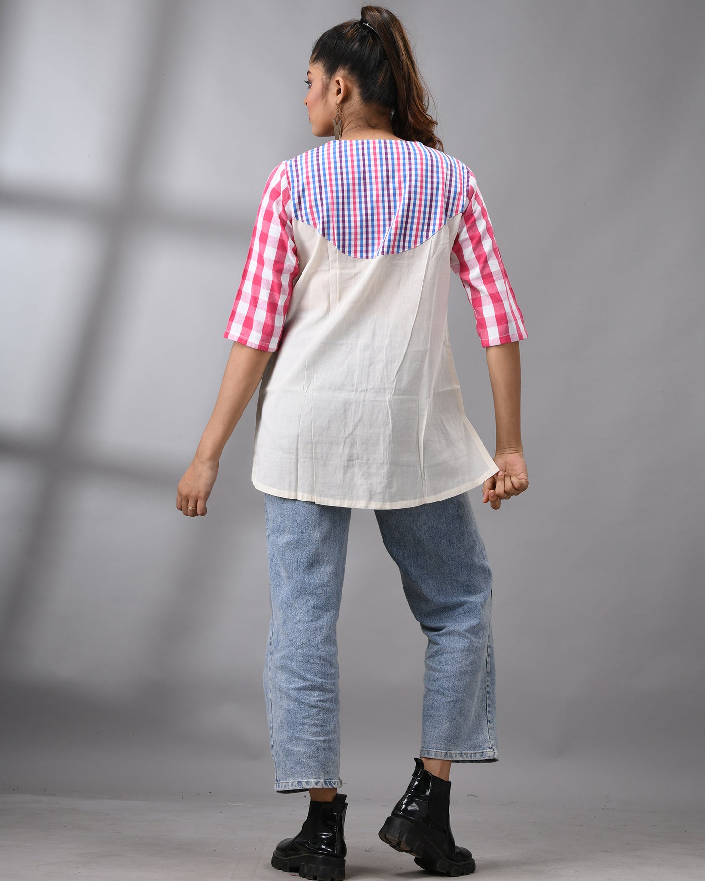 Handloom Jamdani Purple Gamcha Three-Quarter Sleeve Round Neck Top 100% Cotton for Women