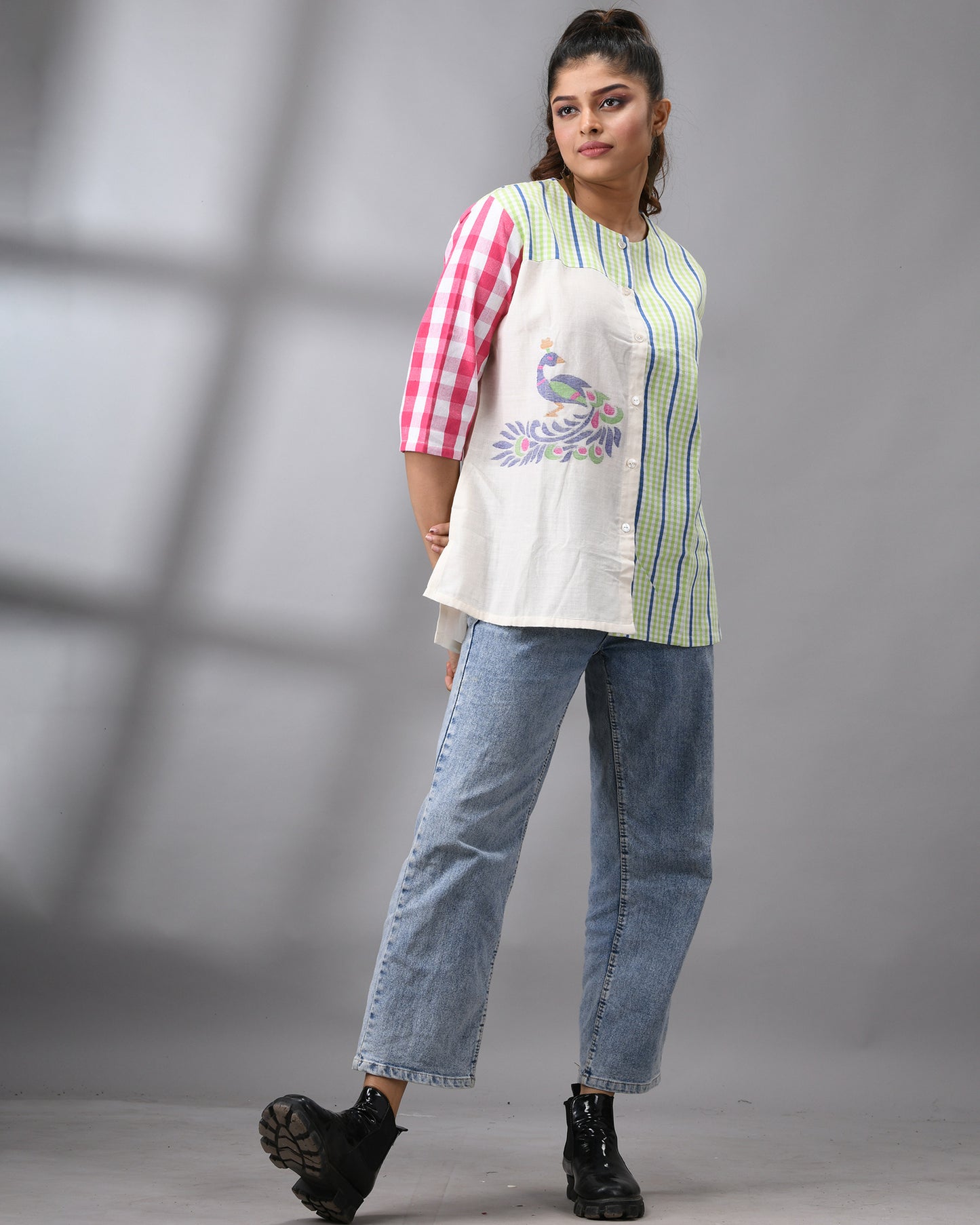 Handloom Jamdani Green Gamcha Three-Quarter Sleeve Round Neck Top 100% Cotton for Women