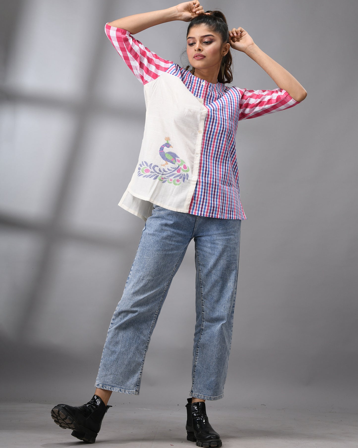 Handloom Jamdani Purple Gamcha Three-Quarter Sleeve Round Neck Top 100% Cotton for Women